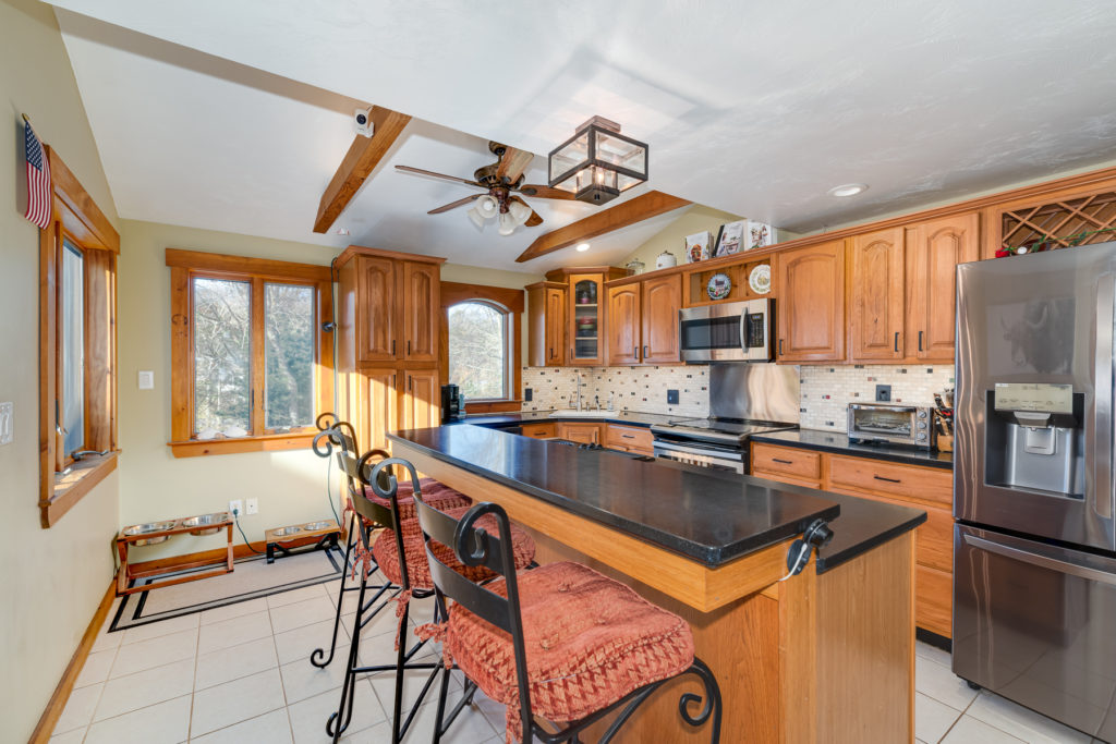 Home Bowen Real Estate